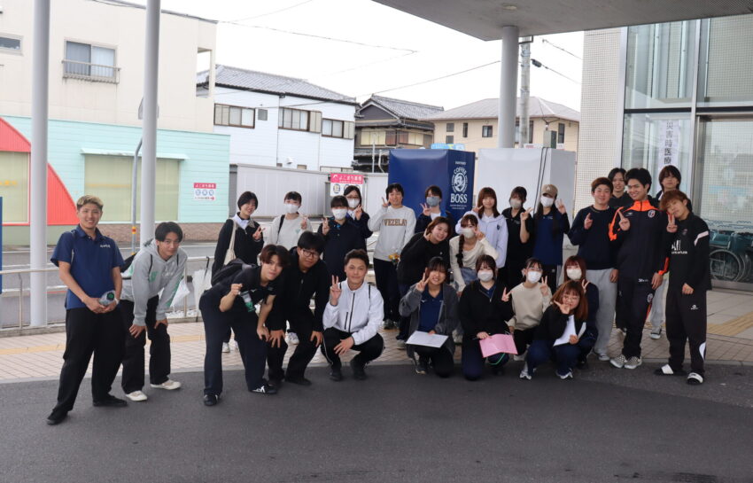 多くの学生の皆さんがボランティアに参加してくれました